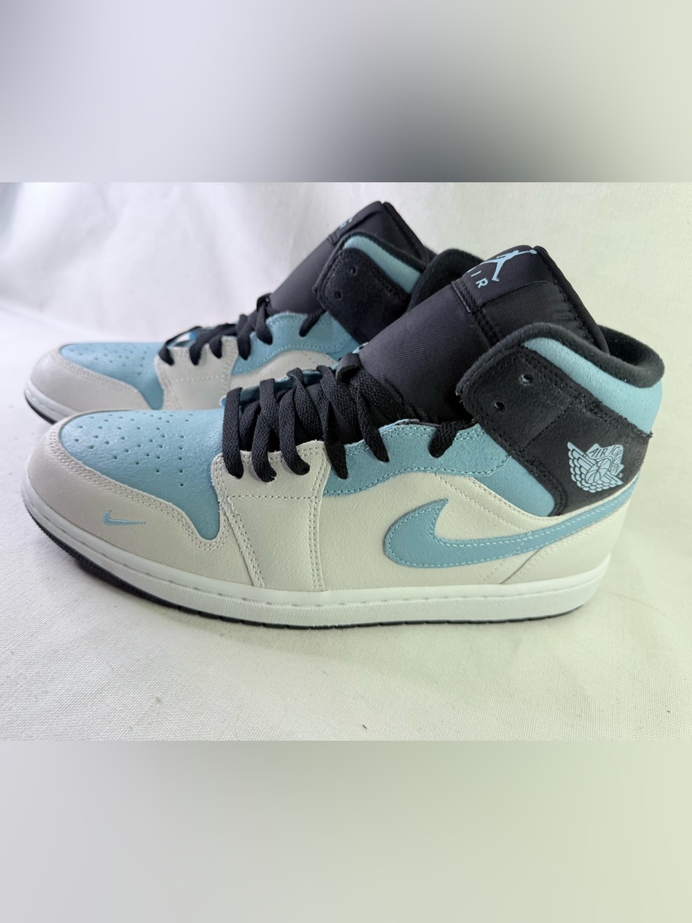 Nike Air Jordan Men’s 11.5 Sneakers in Light Blue, White & Black